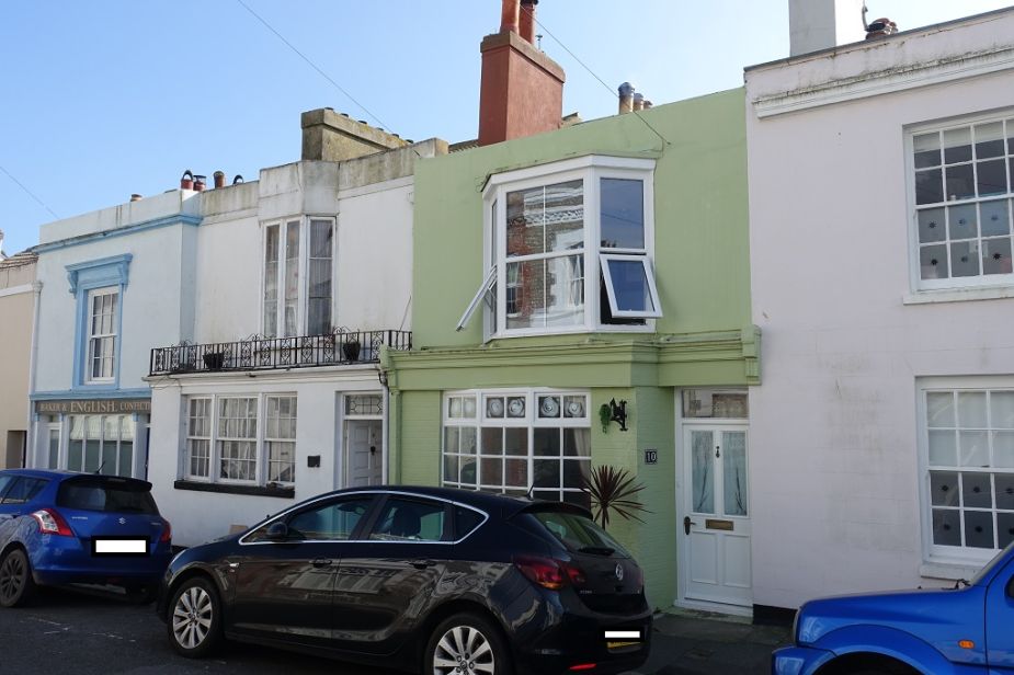 Stunning 3 Bedroom, 2 Reception, Period Property